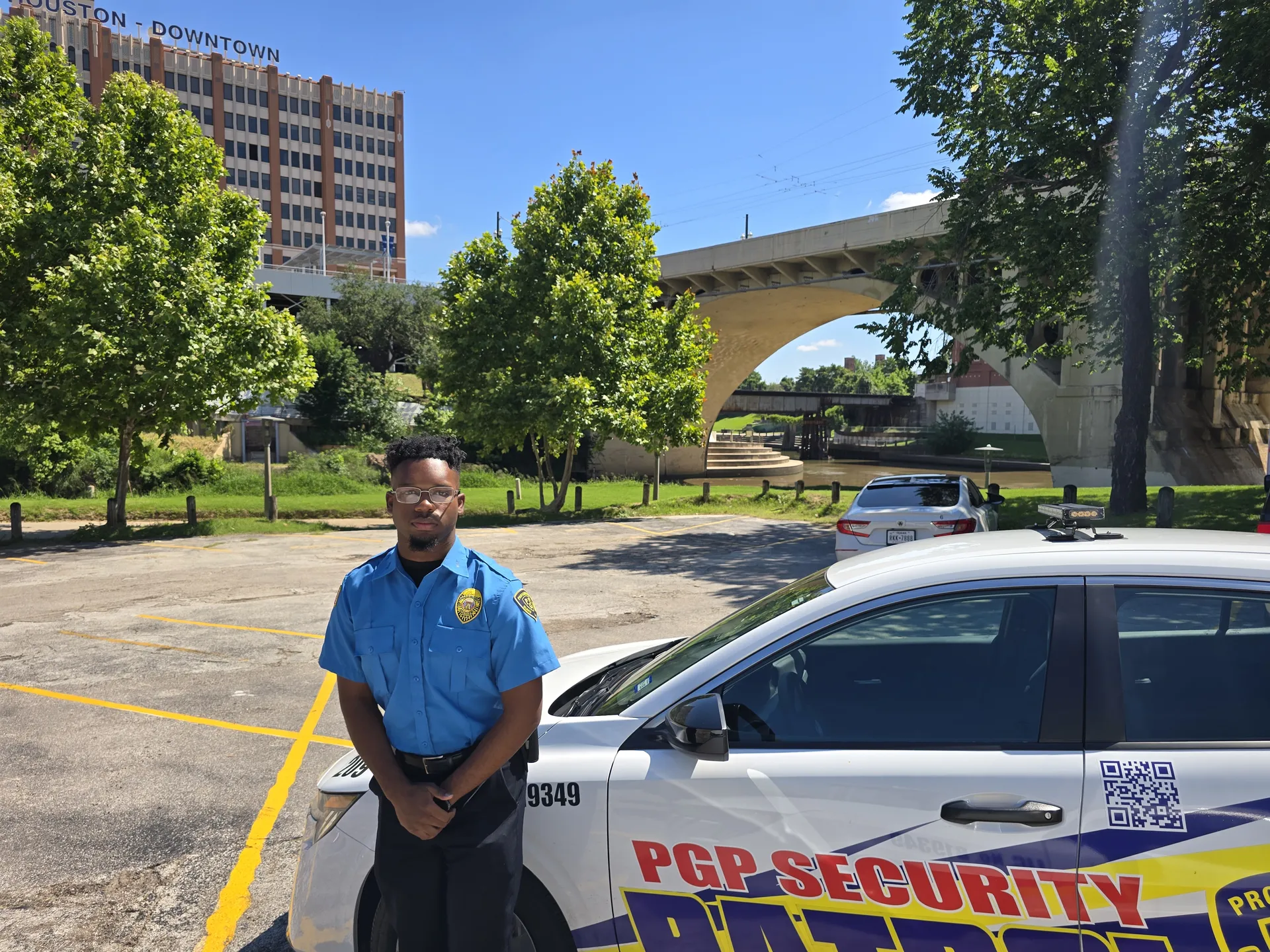 Armed Guards vs. Unarmed Guards – Which Is Right for You?